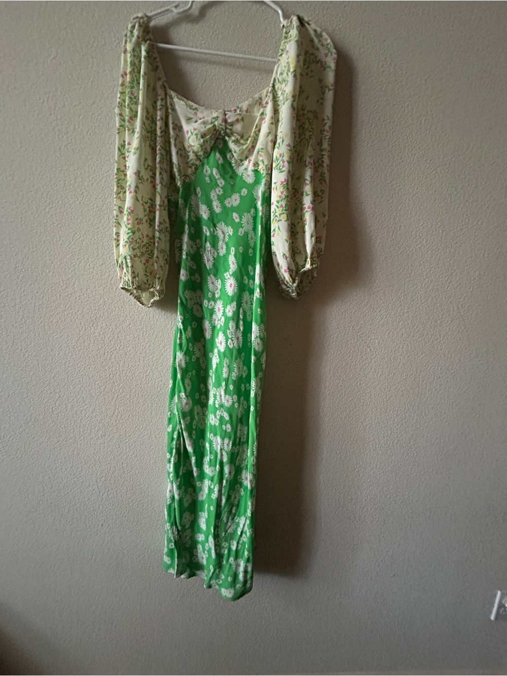Floral Puff-Sleeve Green Maxi Dress